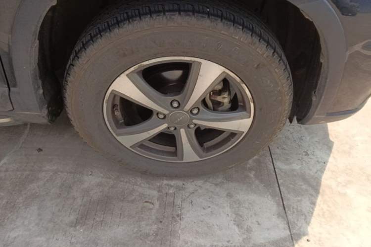 Used Haval H6 2015 Revised Version Sport Edition 1.5T Manual Transmission Two-Wheel Drive Elite Grade Right Front Wheel Hub