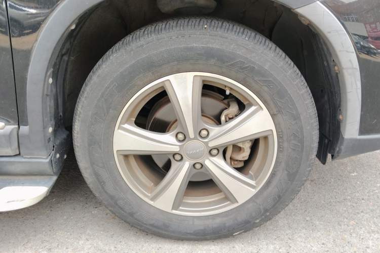 Used Haval H6 2015 Sport Edition 1.5T Manual Two-Wheel Drive Elite Model Right Front Wheel Hub