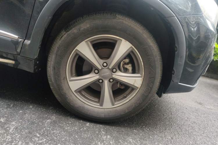 Used Haval H6 2015 Sport Edition 1.5T Manual Two-Wheel Drive Elite Model Right Front Wheel Hub