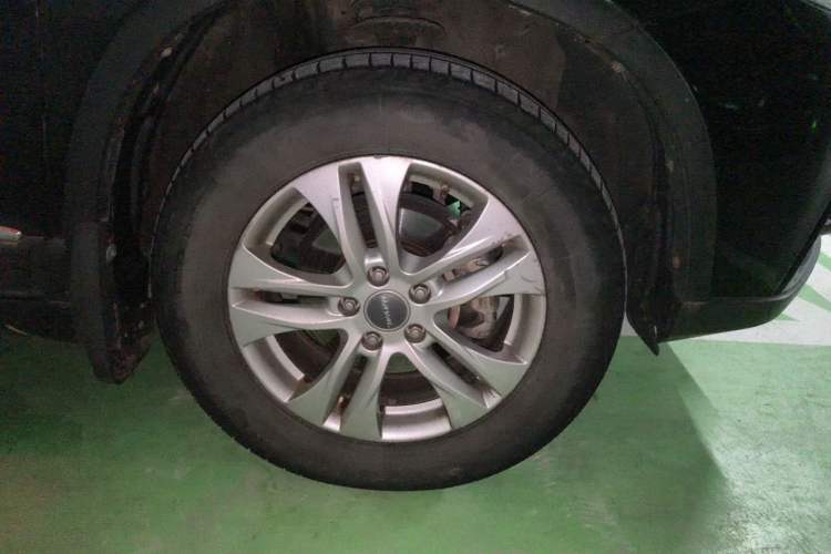 Used Haval H6 2015 Sport Edition 1.5T Manual Two-Wheel Drive Elite Model Right Front Wheel Hub