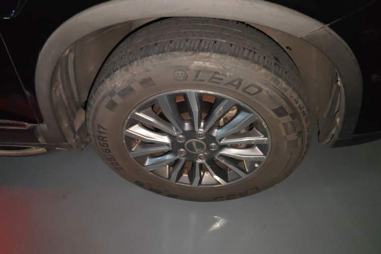 Used Haval H6 2015 Sport Edition 1.5T Automatic Two-Wheel Drive Luxury Model Right Front Wheel Hub