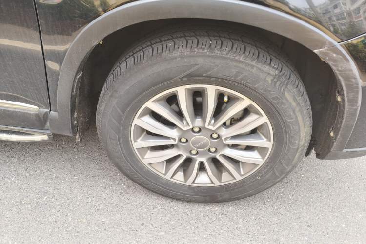 Used Haval H6 2015 Sport Edition 1.5T Automatic Two-Wheel Drive Luxury Model Right Front Wheel Hub