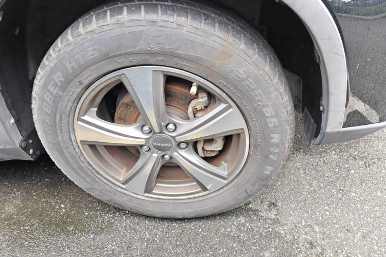 Used Haval H6 2015 Sport Edition 1.5T Manual Two-Wheel Drive Elite Model Right Front Wheel Hub