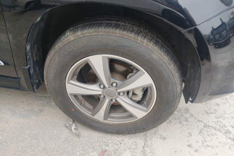 Used Haval H6 2015 Upgraded Model 1.5T Manual Two-Wheel Drive Elite Version Right Front Wheel Hub