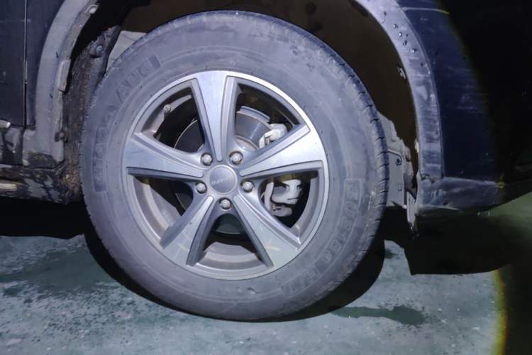 Used Haval H6 2015 Revised Version Sport Edition 1.5T Manual Transmission Two-Wheel Drive Elite Grade Right Front Wheel Hub