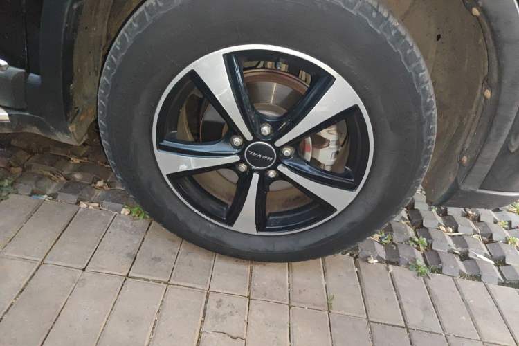Used Haval H6 2015 Sport Edition 1.5T Manual Two-Wheel Drive Elite Model Right Front Wheel Hub