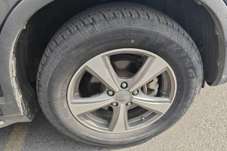 Used Haval H6 2015 Sport Edition 1.5T Manual Two-Wheel Drive Elite Model Right Front Wheel Hub