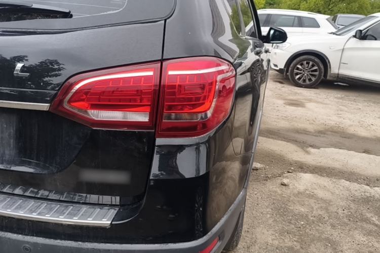 Used Haval H6 2015 Sport Edition 1.5T Automatic Two-Wheel Drive Luxury Model Right Rear Taillight