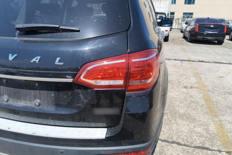 Used Haval H6 2015 Sport Edition 1.5T Automatic Two-Wheel Drive Luxury Model Right Rear Taillight