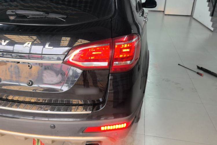 Used Haval H6 2015 Sport Edition 1.5T Automatic Two-Wheel Drive Luxury Model Right Rear Taillight
