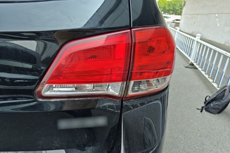 Used Haval H6 2015 Upgraded Model 1.5T Manual Two-Wheel Drive Urban Version Right Rear Taillight