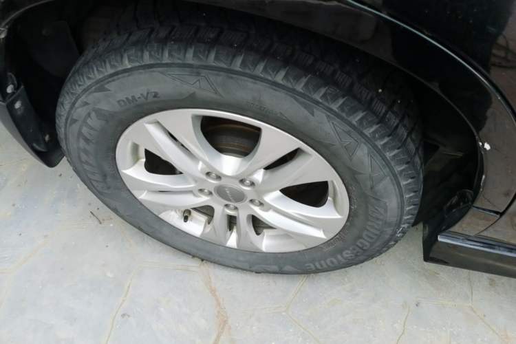 Used Haval H6 2015 Upgraded Model 1.5T Manual Two-Wheel Drive Elite Version Right Rear Wheel Hub