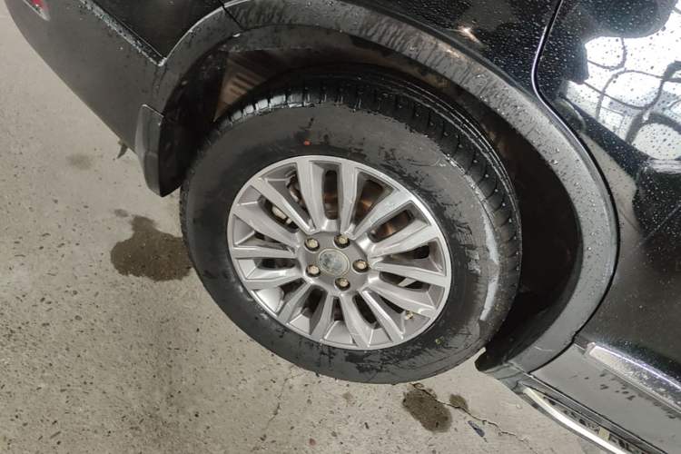 Used Haval H6 2015 Sport Edition 1.5T Automatic Two-Wheel Drive Luxury Model Right Rear Wheel Hub