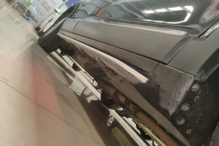 Used Haval H6 2015 Sport Edition 1.5T Automatic Two-Wheel Drive Luxury Model Right Side Sill