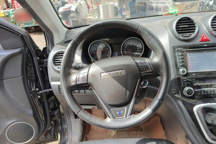 Used Haval H6 2015 Upgraded Model 1.5T Manual Two-Wheel Drive Elite Version Steering Wheel