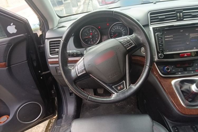 Used Haval H6 2015 Revised Version Sport Edition 1.5T Manual Transmission Two-Wheel Drive Elite Grade Steering Wheel