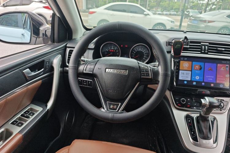 Used Haval H6 2015 Sport Edition 1.5T Automatic Two-Wheel Drive Luxury Model Steering Wheel