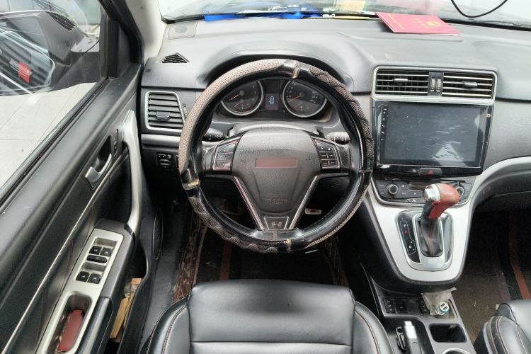 Used Haval H6 2015 Sport Edition 1.5T Automatic Two-Wheel Drive Luxury Model Steering Wheel