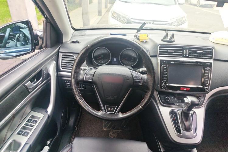 Used Haval H6 2015 Sport Edition 1.5T Automatic Two-Wheel Drive Luxury Model Steering Wheel