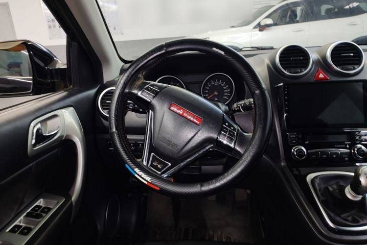 Used Haval H6 2015 Upgraded Model 1.5T Manual Two-Wheel Drive Elite Version Steering Wheel