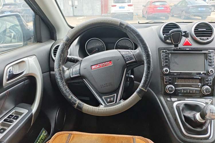 Used Haval H6 2015 Upgraded Model 1.5T Manual Two-Wheel Drive Elite Version Steering Wheel