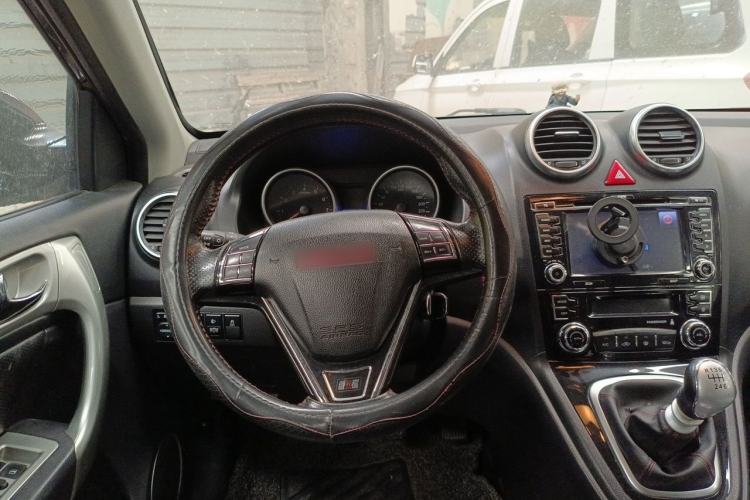 Used Haval H6 2015 Upgraded Model 1.5T Manual Two-Wheel Drive Elite Version Steering Wheel