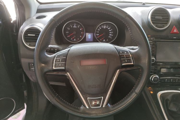 Used Haval H6 2015 Upgraded Model 1.5T Manual Two-Wheel Drive Elite Version Steering Wheel