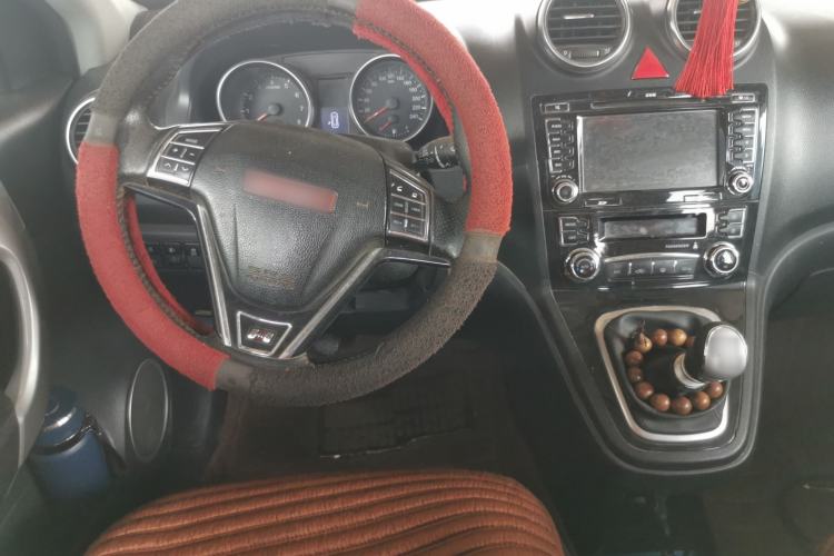 Used Haval H6 2015 Upgraded Model 1.5T Manual Two-Wheel Drive Elite Version Steering Wheel