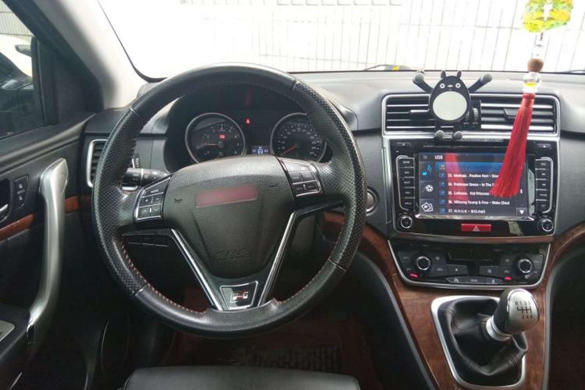Used Haval H6 2015 Revised Version Sport Edition 1.5T Manual Transmission Two-Wheel Drive Elite Grade Steering Wheel