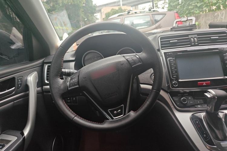 Used Haval H6 2015 Sport Edition 1.5T Automatic Two-Wheel Drive Luxury Model Steering Wheel