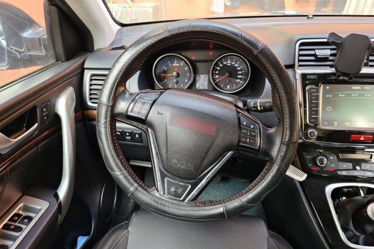 Used Haval H6 2015 Sport Edition 1.5T Manual Two-Wheel Drive Elite Model Steering Wheel