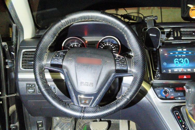 Used Haval H6 2015 Sport Edition 1.5T Automatic Two-Wheel Drive Luxury Model Steering Wheel