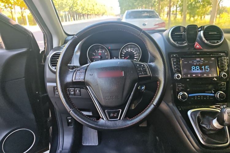 Used Haval H6 2015 Upgraded Model 1.5T Manual Two-Wheel Drive Elite Version Steering Wheel