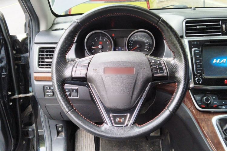Used Haval H6 2015 Revised Version Sport Edition 1.5T Manual Transmission Two-Wheel Drive Elite Grade Steering Wheel