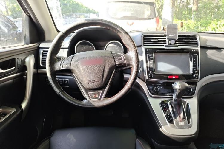 Used Haval H6 2015 Sport Edition 1.5T Automatic Two-Wheel Drive Luxury Model Steering Wheel