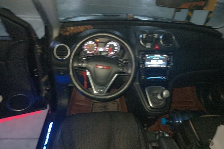 Used Haval H6 2015 Upgraded Model 1.5T Manual Two-Wheel Drive Elite Version Steering Wheel