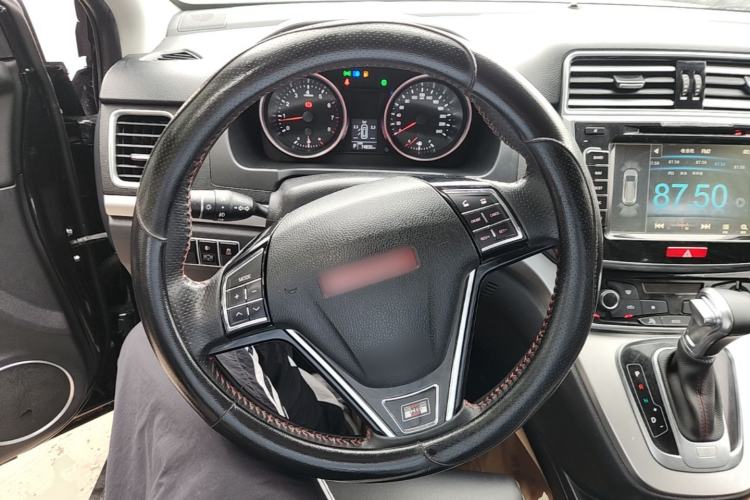 Used Haval H6 2015 Sport Edition 1.5T Automatic Two-Wheel Drive Luxury Model Steering Wheel