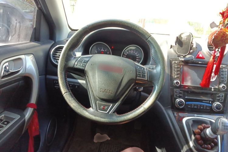 Used Haval H6 2015 Upgraded Model 1.5T Manual Two-Wheel Drive Elite Version Steering Wheel