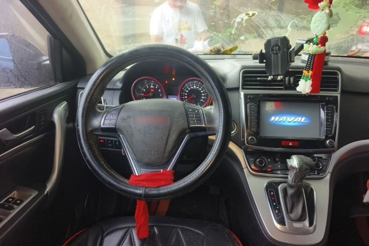 Used Haval H6 2015 Sport Edition 1.5T Automatic Two-Wheel Drive Luxury Model Steering Wheel