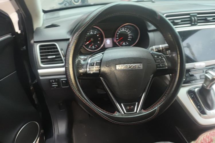 Used Haval H6 2015 Sport Edition 1.5T Automatic Two-Wheel Drive Luxury Model Steering Wheel