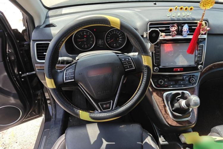 Used Haval H6 2015 Revised Version Sport Edition 1.5T Manual Transmission Two-Wheel Drive Elite Grade Steering Wheel
