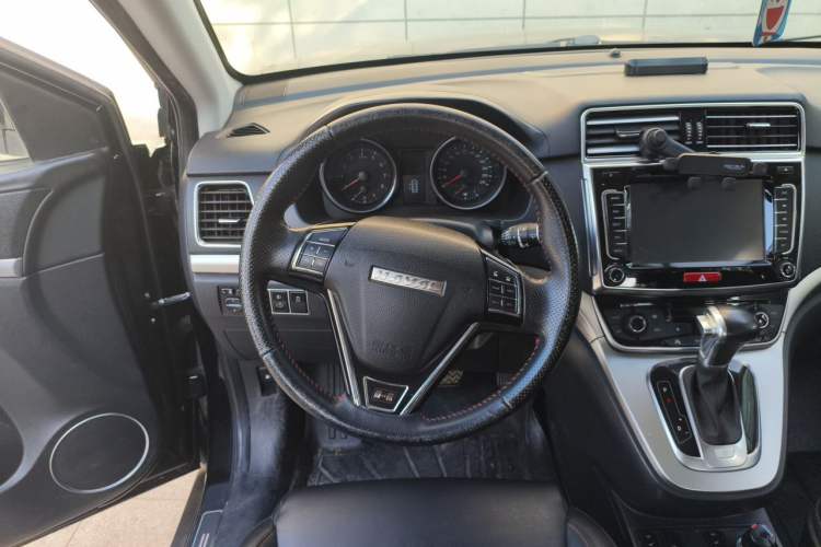 Used Haval H6 2015 Sport Edition 1.5T Automatic Two-Wheel Drive Luxury Model Steering Wheel