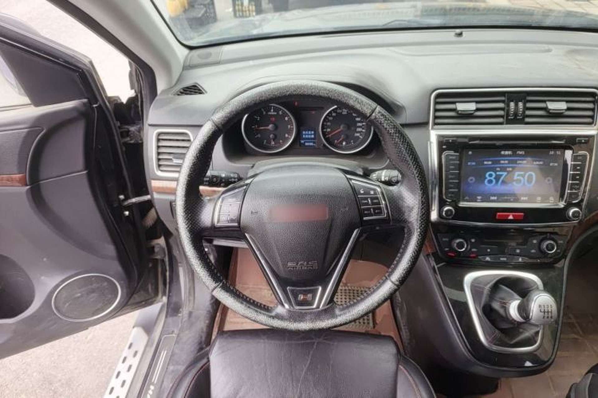 Used Haval H6 2015 Sport Edition 1.5T Manual Two-Wheel Drive Elite Model Steering Wheel