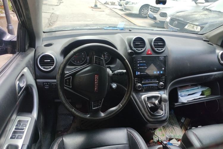 Used Haval H6 2015 Upgraded Model 1.5T Manual Two-Wheel Drive Elite Version Steering Wheel