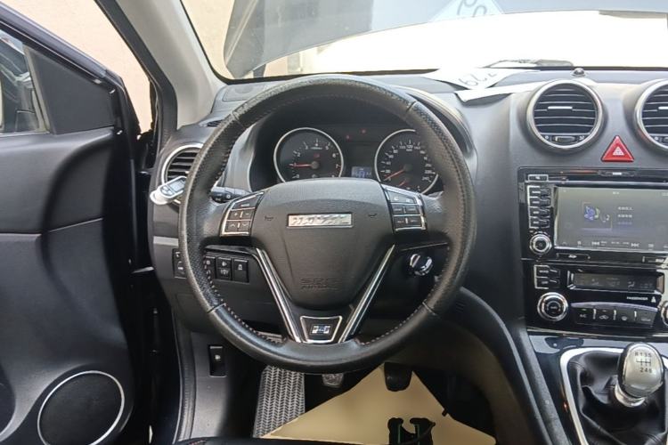Used Haval H6 2015 Upgraded Model 1.5T Manual Two-Wheel Drive Elite Version Steering Wheel