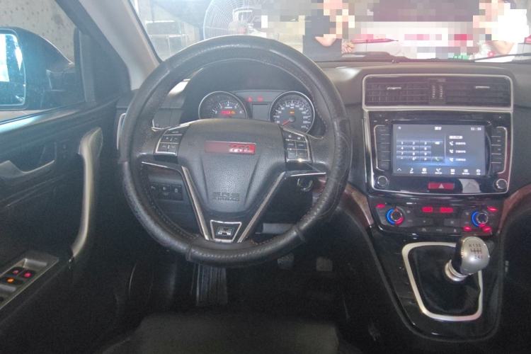 Used Haval H6 2015 Sport Edition 1.5T Manual Two-Wheel Drive Elite Model Steering Wheel