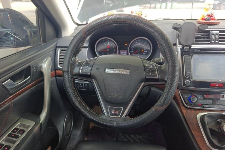 Used Haval H6 2015 Revised Version Sport Edition 1.5T Manual Transmission Two-Wheel Drive Elite Grade Steering Wheel