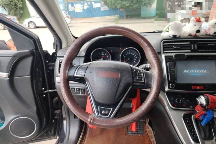 Used Haval H6 2015 Sport Edition 1.5T Automatic Two-Wheel Drive Luxury Model Steering Wheel