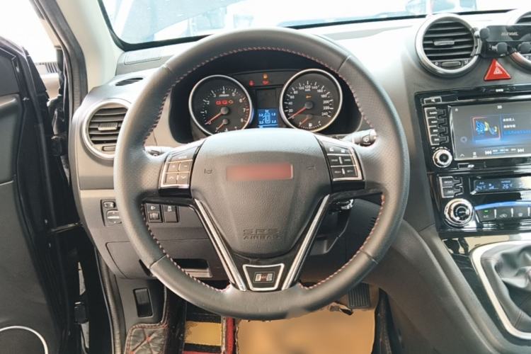 Used Haval H6 2015 Upgraded Model 1.5T Manual Two-Wheel Drive Elite Version Steering Wheel
