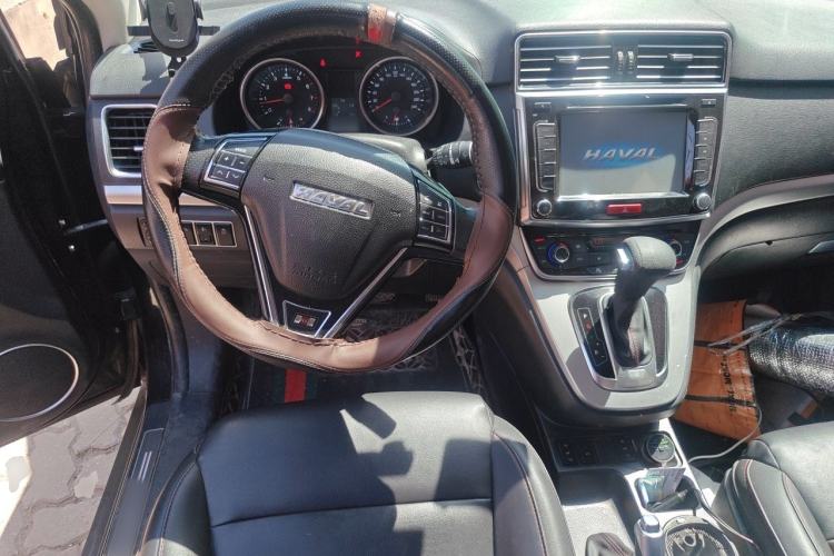Used Haval H6 2015 Sport Edition 1.5T Automatic Two-Wheel Drive Luxury Model Steering Wheel